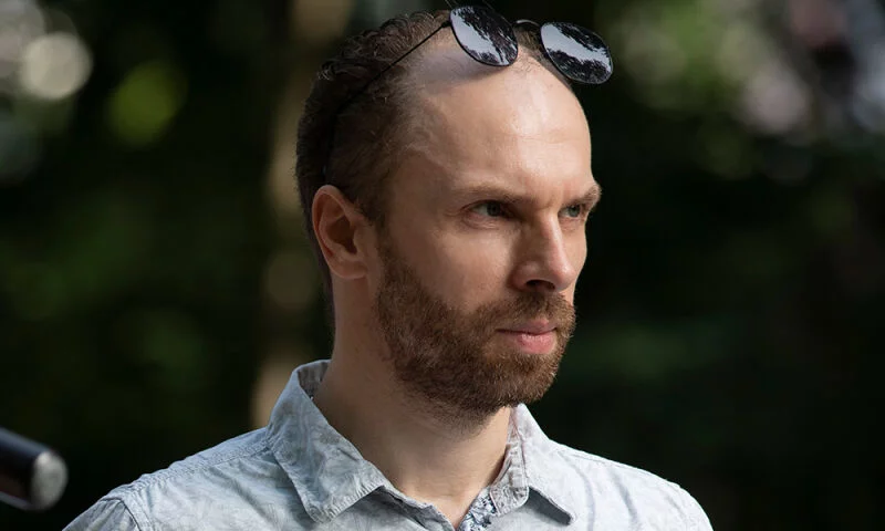 Wieczór poetycko-muzyczny Krzysztofa Kożuchowskiego Nie milczę wczoraj… nie oddycham jutrem