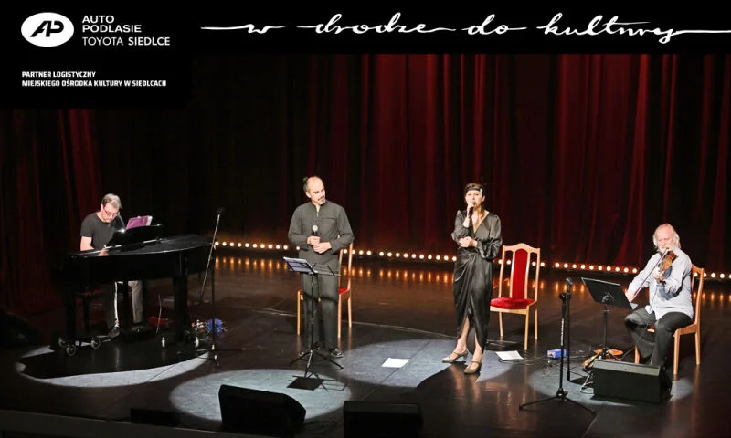 Siedlecki Uniwersytet Trzeciego Wieku - koncert Urszuli Makosz i Karola Śmiałka „Piosenki XX-lecia międzywojennego”